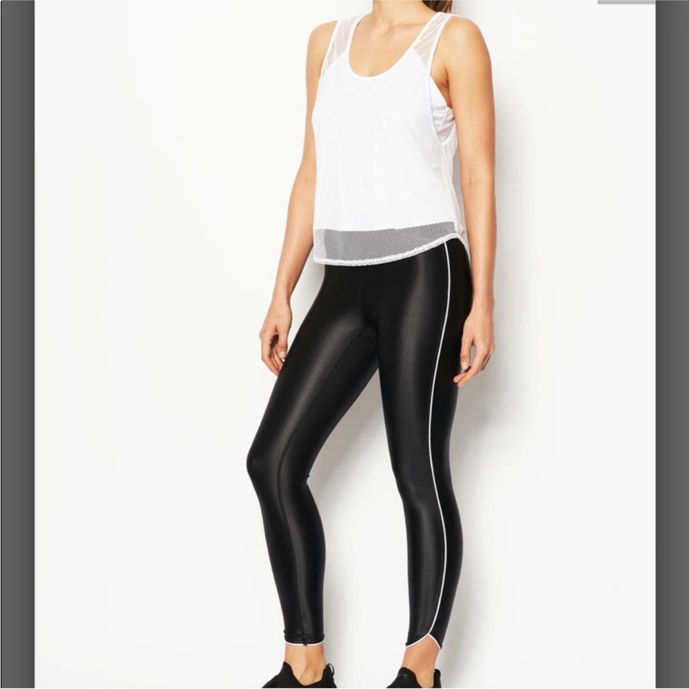 NEW Carbon38/Heroine Sport Layered Tank White. Size: L